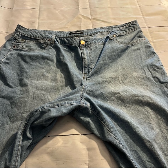 Light Wash A3 Denim Women's Plus Size Destructed Skinny Jeans, Size 26W - Picture 9 of 15